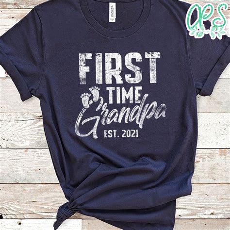 Mens First Time Grandpa Est 2020 I New Granddad Classic Unisex T Shirt