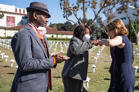 Photos Ex Rep Gabrielle Fords Unveils Memorial To Victims Of Gun