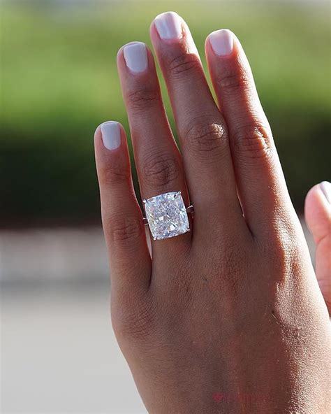 Fantastic Emerald Cut Engagement Rings Expert Tips