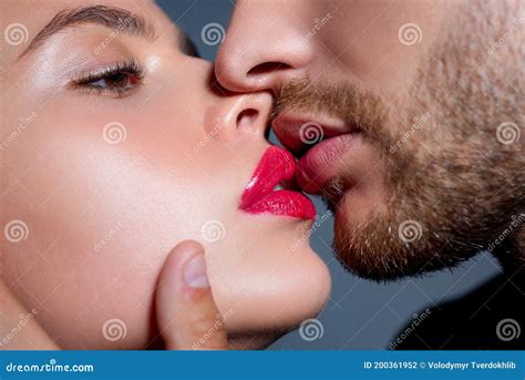 Beautiful Passionate Naked Couple In Love Stock Photography