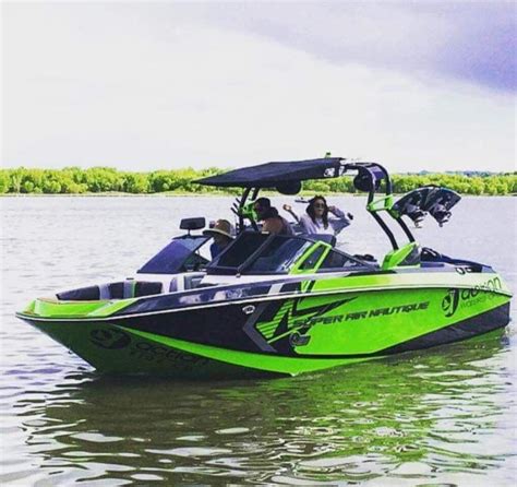 Rentals pontoon pleasure boats jet ski s smith mountain lake. Pin by Aspen Smith 💛 on Boats | Wakeboard boats, Boat, Tow ...