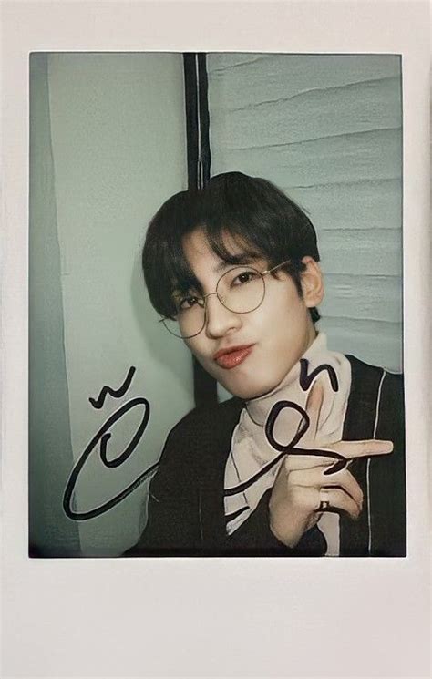 fa🕊️ on twitter hd wonwoo s polaroid … seventeen album seventeen wonwoo woozi jeonghan