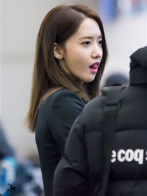 im yoon ah yoona snsd incheon airport style girls generation pop group goddess lily singer