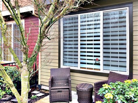 Reo window shade company is located in portland, maine and offers a complete line of window shades, blinds, and other types of window treatments for homes, offices, and schools. An Exterior View Of Transitional Shades In A Portland Area ...