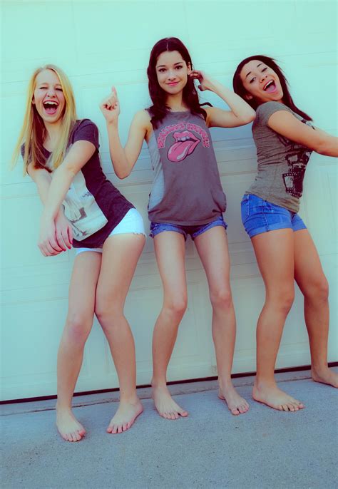 I Could See Shelby Katie And I Doing This Lol Friend Pictures Poses