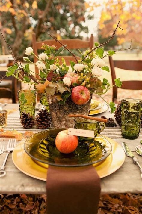 See more ideas about table settings, table decorations, wedding table. 23 Chic Outdoor Thanksgiving Table Setting Ideas - Shelterness