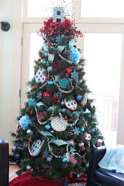 30 Christmas Tree Decorating Ideas To Try This Season Feed Inspiration