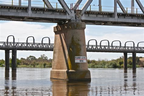 It was one of the biggest floods on record. River Murray 2011 _8314 | The River Murray at the town of ...