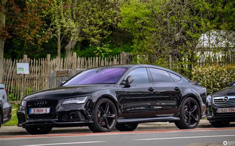 With the new audi rs 7 sportback you can do both. Audi RS7 Sportback - 23 april 2019 - Autogespot
