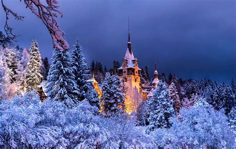 2048x1296 Peles Castle Sinaia Romania Winter Scenery Desktop Wallpaper