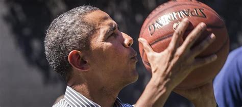 Obama Cumple Con Su Ritual Partido De Baloncesto En La Jornada