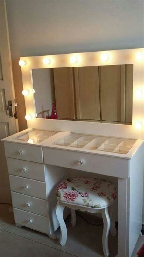 Diy on how you can create a glass top vanity table for free! Glass Top Vanity Table | Glass top vanity, Makeup beauty ...