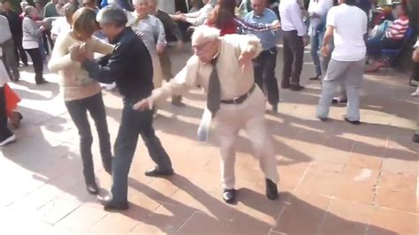 Viral Video Dancing Grandpa Steals The Show At Wedding Reception