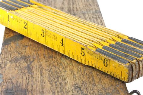 Vintage Yellow And Black Folding Carpenters Ruler 6 Feet Master Rule