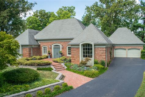 View This Luxury Home Located At 6507 Wood Vail Court Louisville