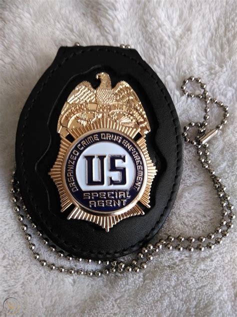 Dea Special Agent Movie Prop Badge Pin Back On Holder W Chain Andbelt