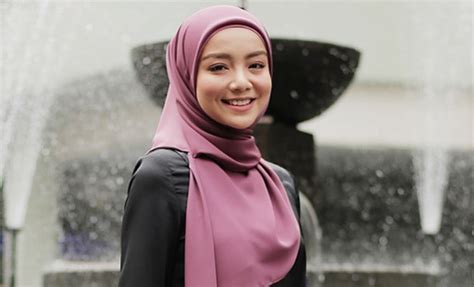 Mira filzah tutorial tudung bawal simple terkini cantik kekinian | 7 hijab styles. 'Pakai tudung tapi carut' - Dikecam netizen, ini respon ...