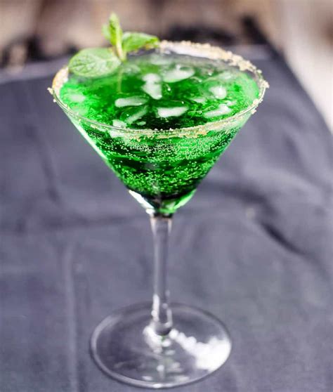 Frosted Mint Sour Apple Cocktail