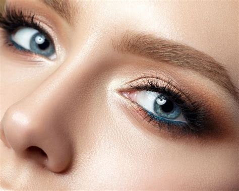 Tips De Maquillaje Para Ojos Azules Uñas Acrilicas