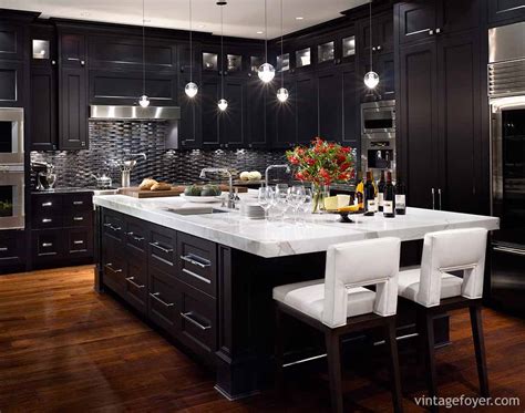 Modern design trends generally point to all white as the kitchen color palette of choice. 39 Inspirational Ideas For Creating A Black Kitchen (Photos)