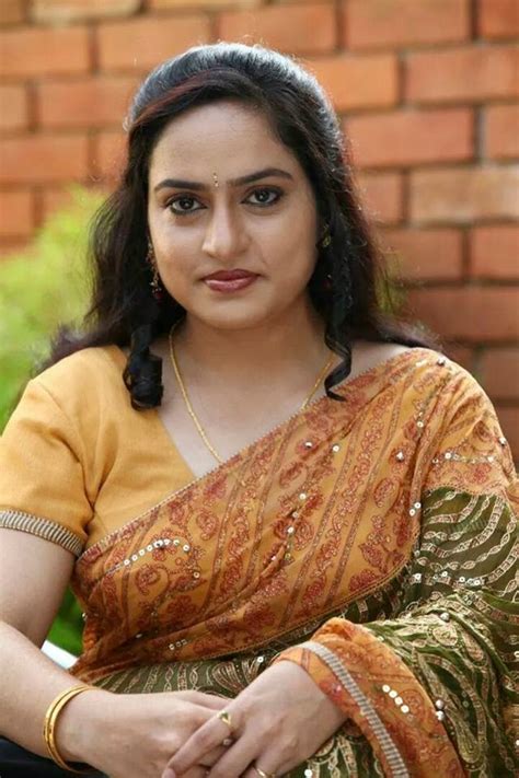 Malayalam Serial Actress Mahima Hot In Saree Photos Sa Television Serial Actress
