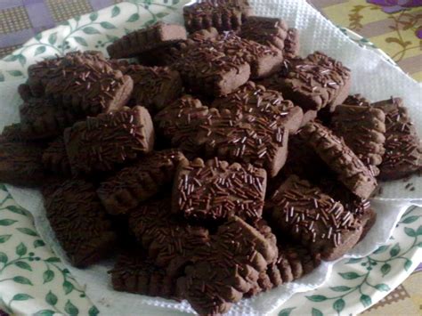 Hari ini saya ingin kongsikan resepi biskut coklat chip berkacang. Resepi Biskut Coklat Rice | Women Online Magazine