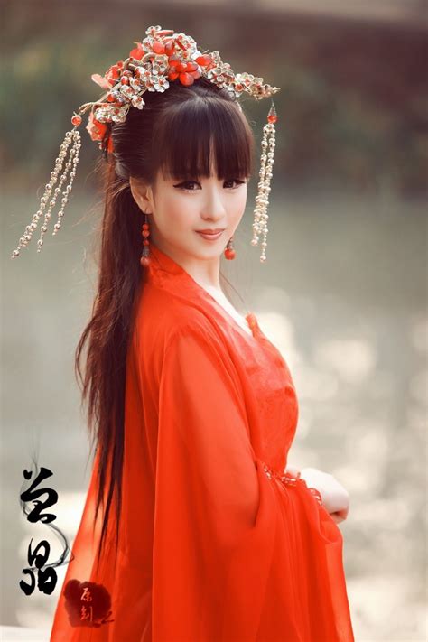 Traditional Chinese Hanfu （汉服） Красивые азиатские девушки Модные позы Китайские платья