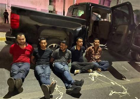 Mexicos Gulf Cartel Turns In 5 Members Linked To Kidnapping Of 4