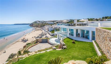 Check Out This Amazing Luxury Retreats Property In Algarve With 4 Bedrooms And A Pool Browse