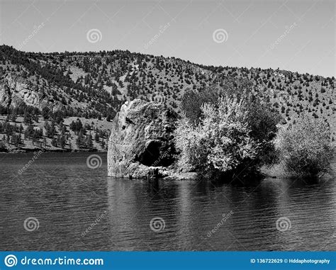 Contrasting Prineville Reservoir Stock Image Image Of Hill June