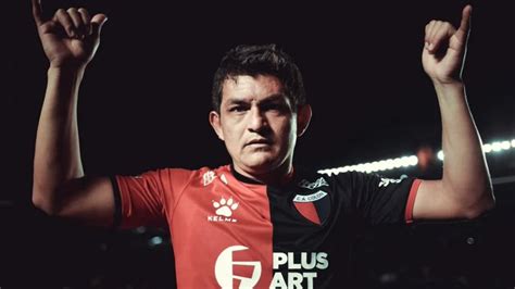 Pulga rodríguez, la figura de colón y la esperanza para el título de sudamericana. Pulga Rodríguez tiene una fuerte contractura y es duda en ...