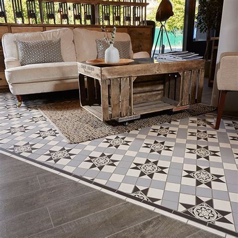 Blenheim 3 A Black Grey And White Victorian Inspired Patterned Tile