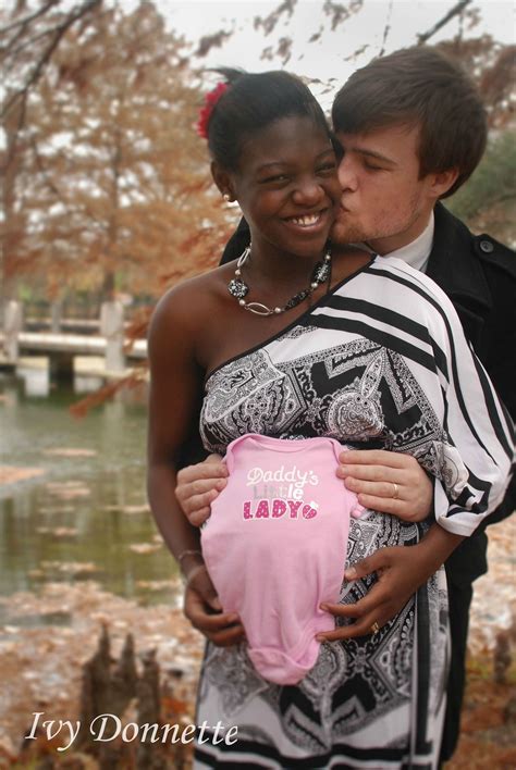 Pin By Abi Suliman On Bwwm Maternity Photos Interracial Couples Bwwm Couples Interacial Couples