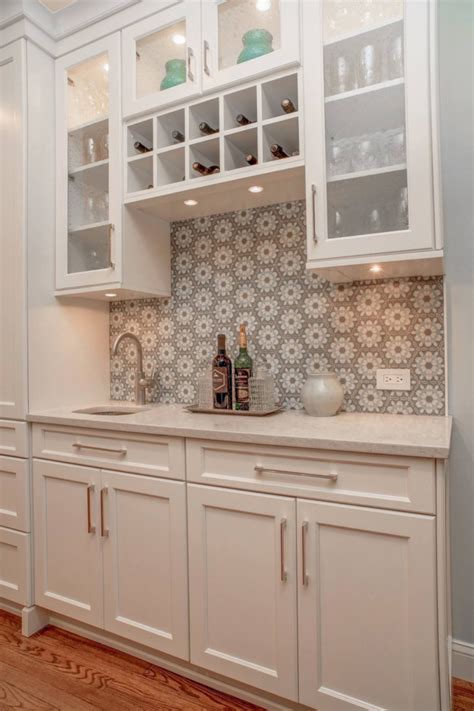 Discover inspiration for your kitchen remodel or upgrade with ideas for storage, organization, layout and decor. Best 12 Decorative Kitchen Tile Ideas - DIY Design & Decor