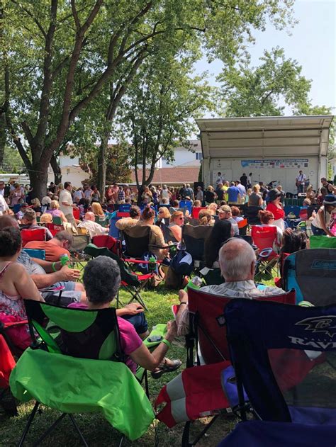 Crowds Flock To Rockin On The River Local