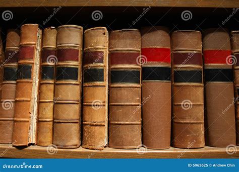 Libros Antiguos Viejos Foto De Archivo Libre De Regalías Imagen 5963625