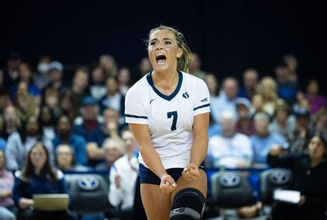 Byu Womens Volleyball Starts Ncaa Tournament Strong With Sweep Of