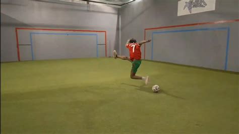 Ishowspeed Tries To Kick The Ball 🤣 💀 Youtube