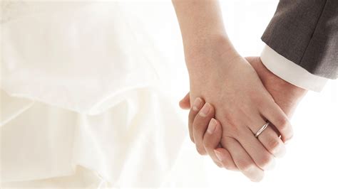 Marriage may improve odds of surviving heart attack ...