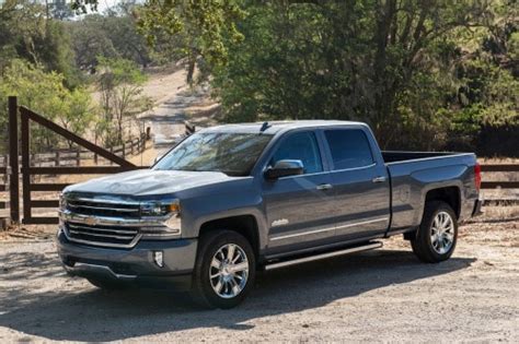 Used 2017 Chevrolet Silverado 1500 Z71 Lt Crew Cab Review And Ratings