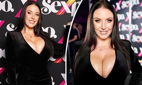 Australia S Biggest Porn Star Angela White Stuns At Melbourne Sexpo Daily Mail Online