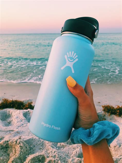 20 must haves college essentials you can t forget trendy water bottles hydroflask hydro