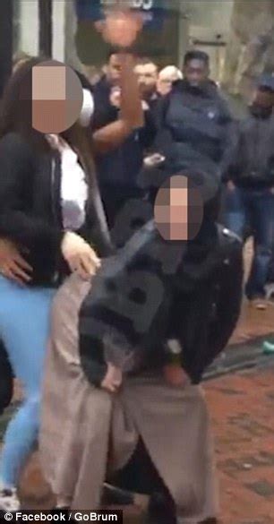 Muslim Girl 17 Who Was Filmed Twerking While Wearing The Hijab Is Bombarded With Death Threats