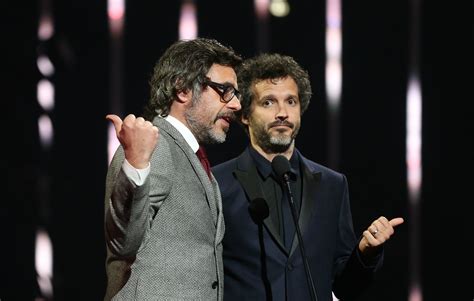 Watch Flight Of The Conchords Perform New Song Father And Son On Late