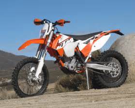 We love it, but if you want one you'd better stand in line behind us! 2015 KTM 350 XCF-W Test Review Impression - Dirt Bike Test