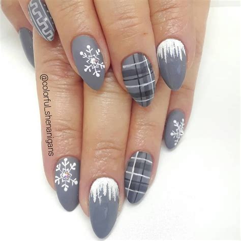 Choosing catchy nail art design ideas plays an important role in enhancing the elegance of your hands and increasing their beauty to the extent that you may not even need to wear expensive pieces of jewelry. Ongle en gel hiver : les couleurs et les motifs à ...