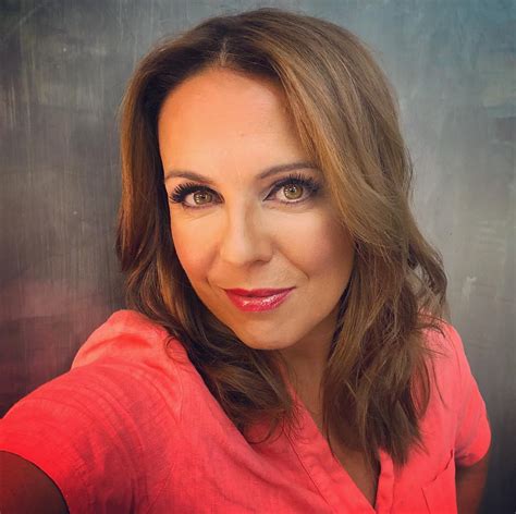 Mãe do tomás e do pedro. Tânia Ribas de Oliveira: «Não vou nada para a TVI»