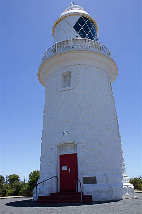 Cape Leeuwin Lighthouse Still Manned Lighthouse Cool Places To