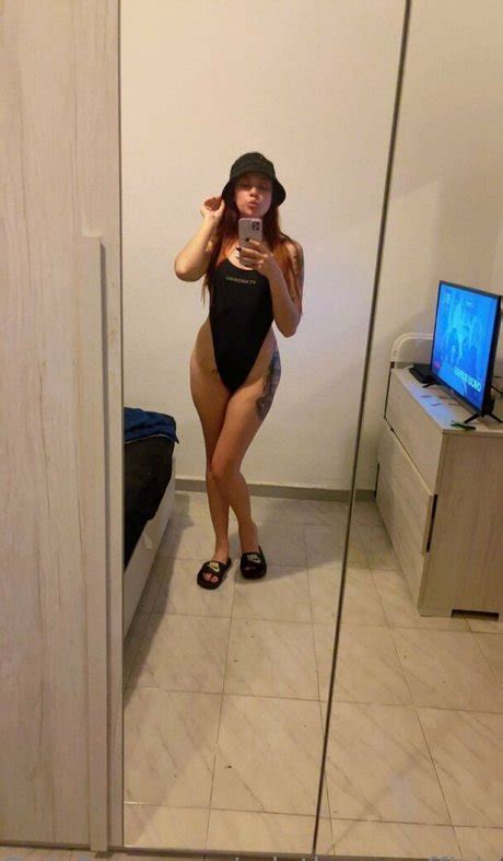Miathorneofficial Nude OnlyFans Leaks Photos TopFapGirls