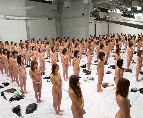 裸いっぱい全裸女性が大勢写っている団体エロ画像 Free Download Nude Photo Gallery